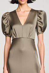 Olive Satin Puffärmel Langes Hochzeitsgastkleid