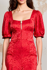Rotes Satin Langes Hochzeitsgastkleid mit quadratischem Ausschnitt