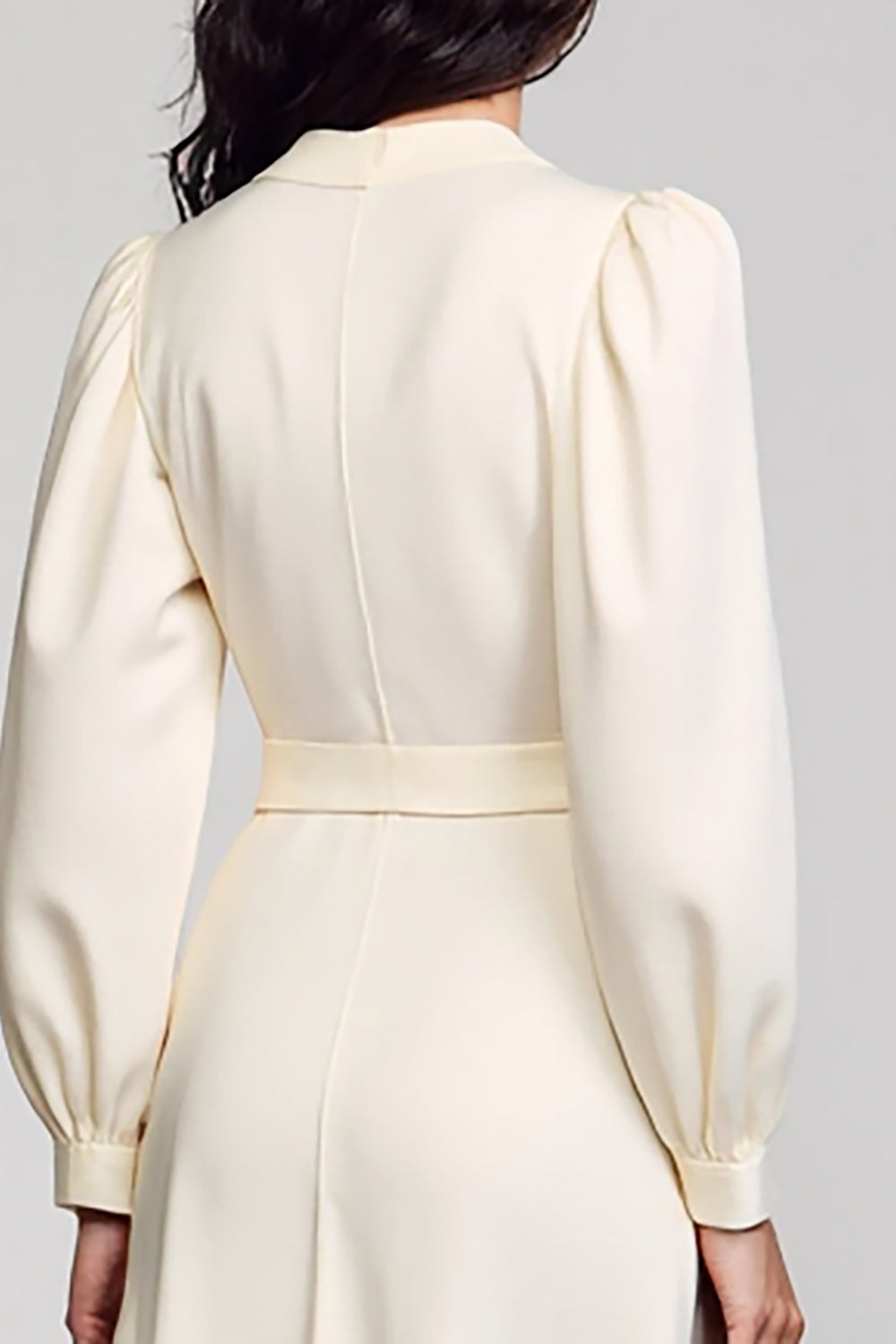 Elfenbein A-Linie Kleid für Hochzeitsgäste mit langen Ärmeln