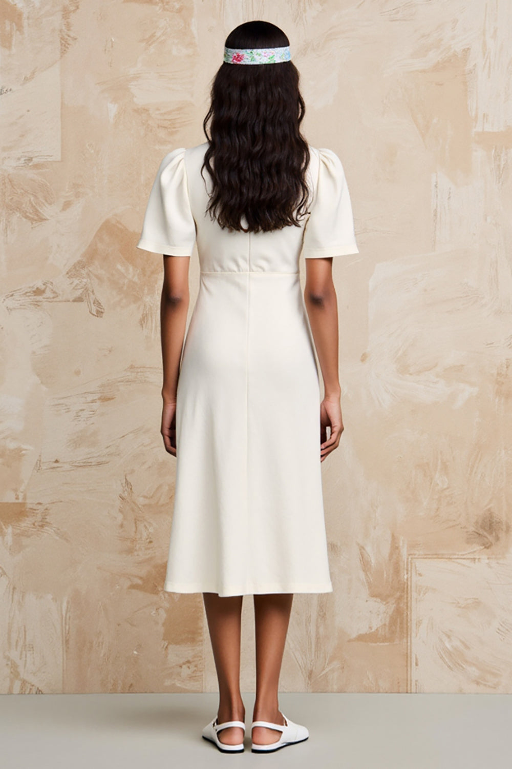 Elfenbein Midikleid aus Satin für Hochzeitsgäste