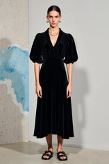 Schwarzes A-Linie Hochzeitsgastkleid mit Puffärmeln und V-Ausschnitt