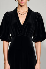 Schwarzes A-Linie Hochzeitsgastkleid mit Puffärmeln und V-Ausschnitt