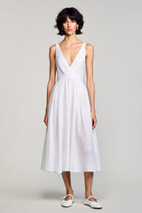 Weißes A-Linie Midikleid mit V-Ausschnitt