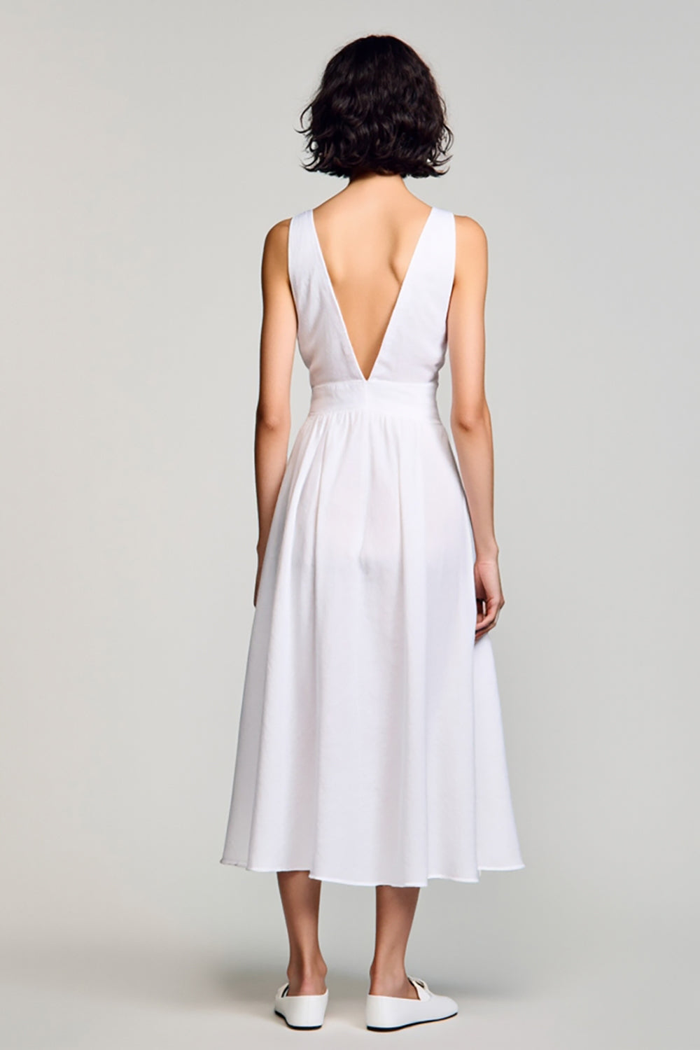 Weißes A-Linie Midikleid mit V-Ausschnitt