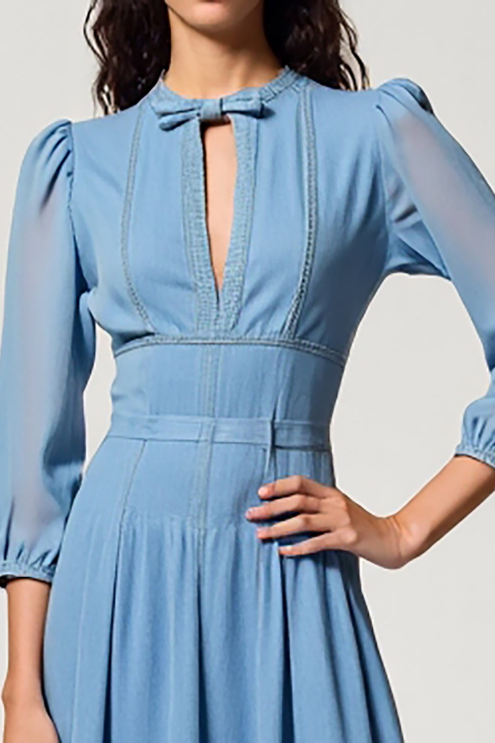 Blaues A Linie Midi Kleid für Hochzeitsgäste mit Schlüsselloch und 3/4 Ärmeln