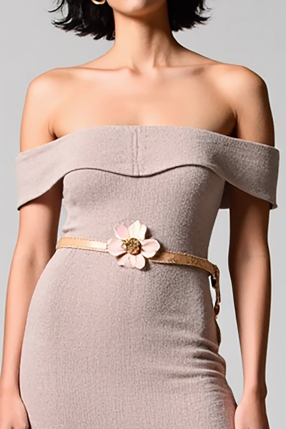 Einfaches Schulterfreies Midikleid für Hochzeitsgäste