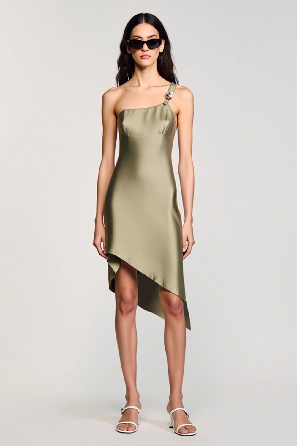 Olive Satin Brautkleid mit einer Schulter