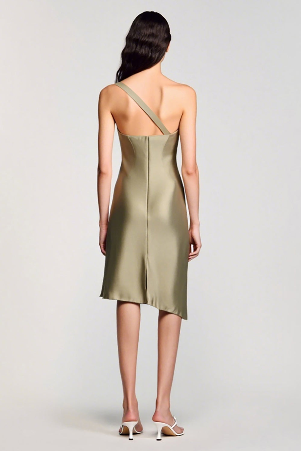 Olive Satin Brautkleid mit einer Schulter
