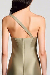 Olive Satin Brautkleid mit einer Schulter