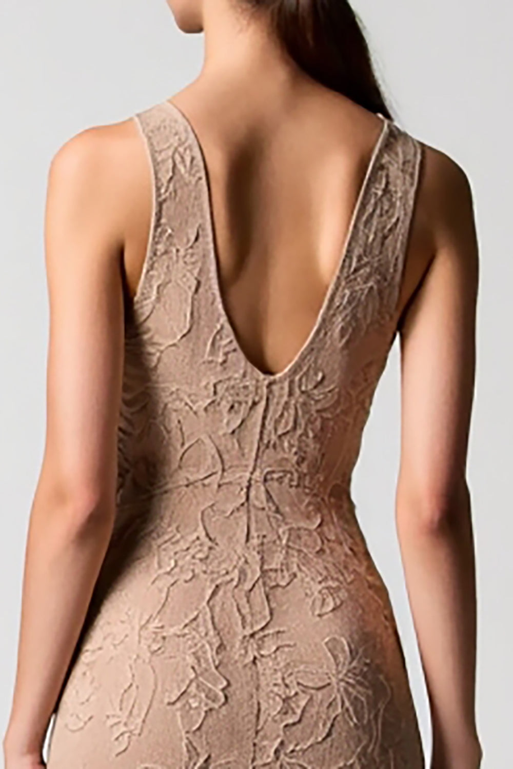 Desert Rose Jacquard Kleid für Hochzeitsgäste mit V-Ausschnitt
