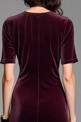 Burgundy Hochzeitsgastkleid aus Samt mit quadratischem Ausschnitt