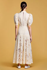 Spitze Elfenbein A Linie Hochzeitsgastkleid