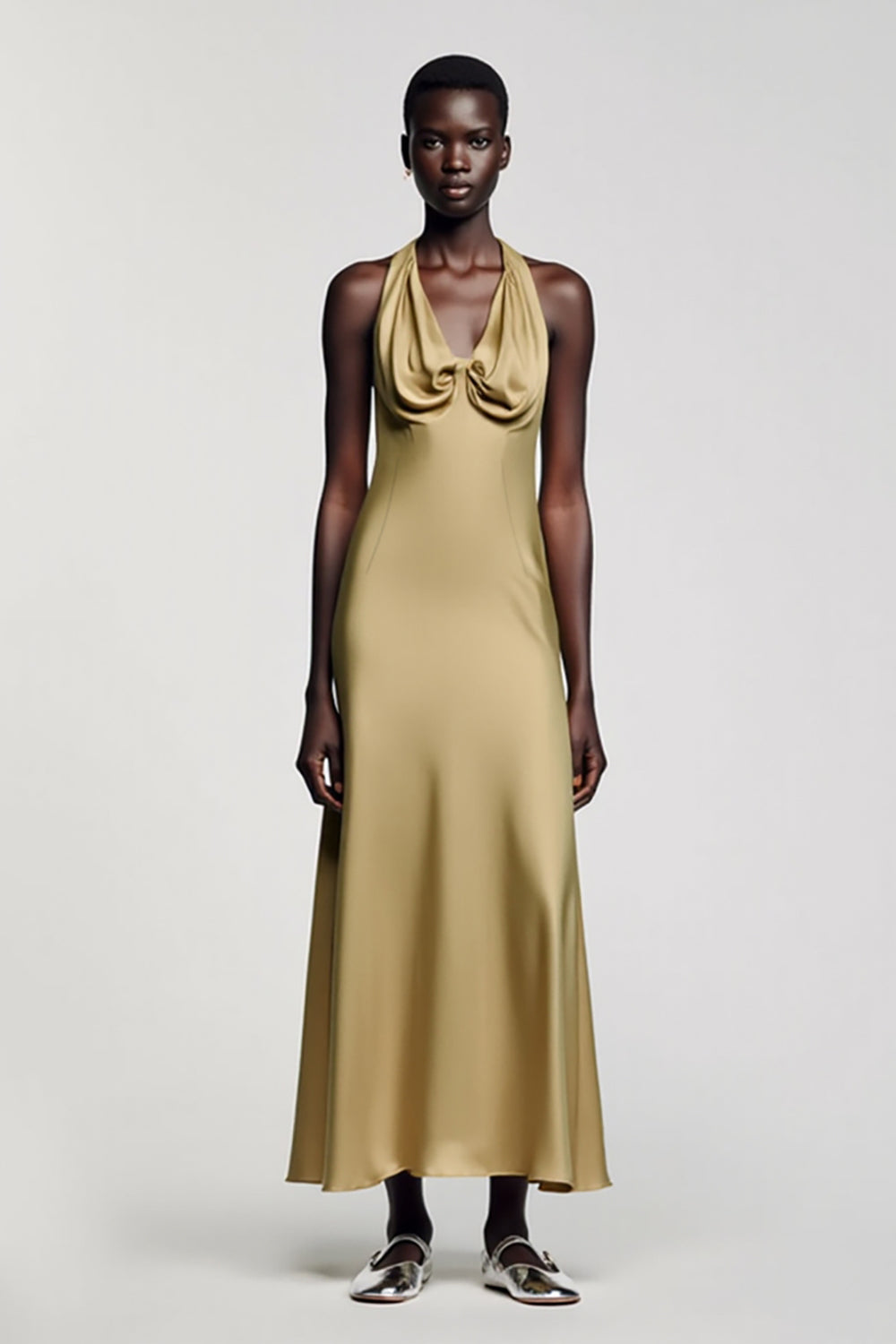 Goldenes Neckholder Satin A-Linie Hochzeitsgastkleid
