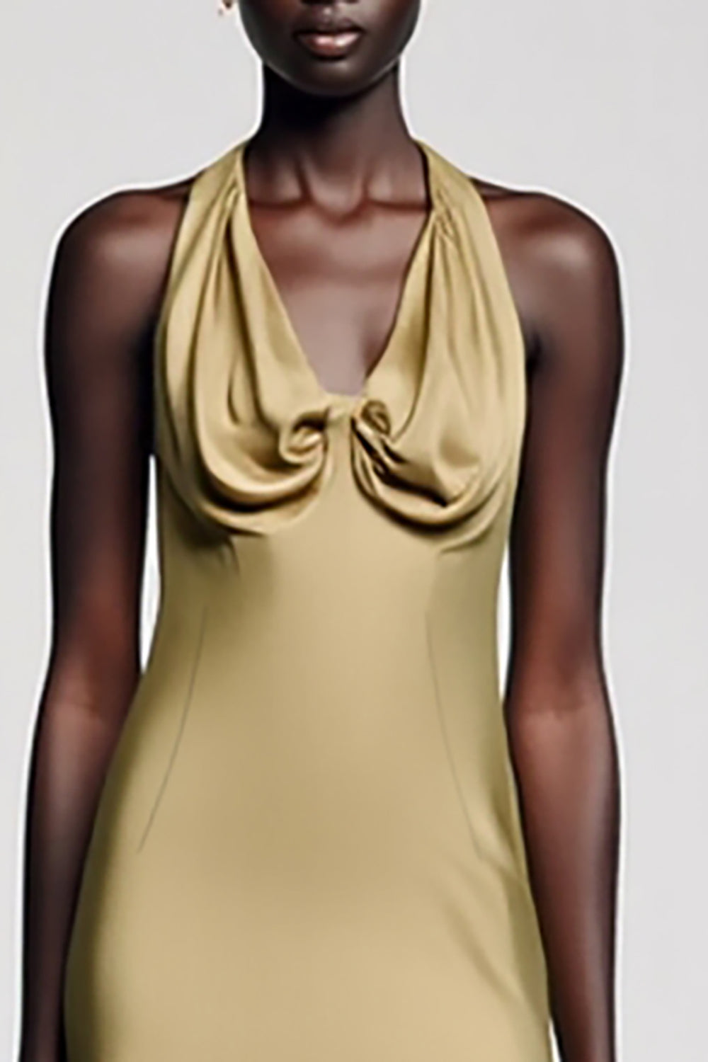 Goldenes Neckholder Satin A-Linie Hochzeitsgastkleid