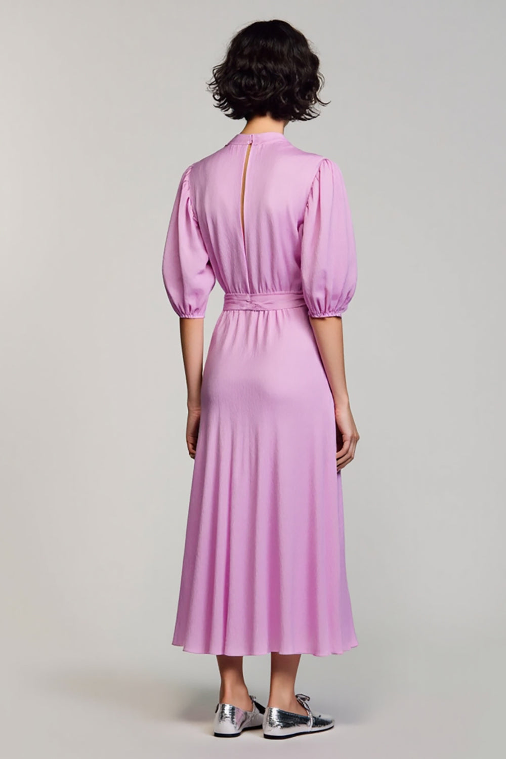 Lila A Linie Hochzeitsgastkleid mit tiefem V-Ausschnitt und kurzen Ärmeln