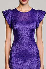 Lila Jacquard Etuikleid für Hochzeitsgäste