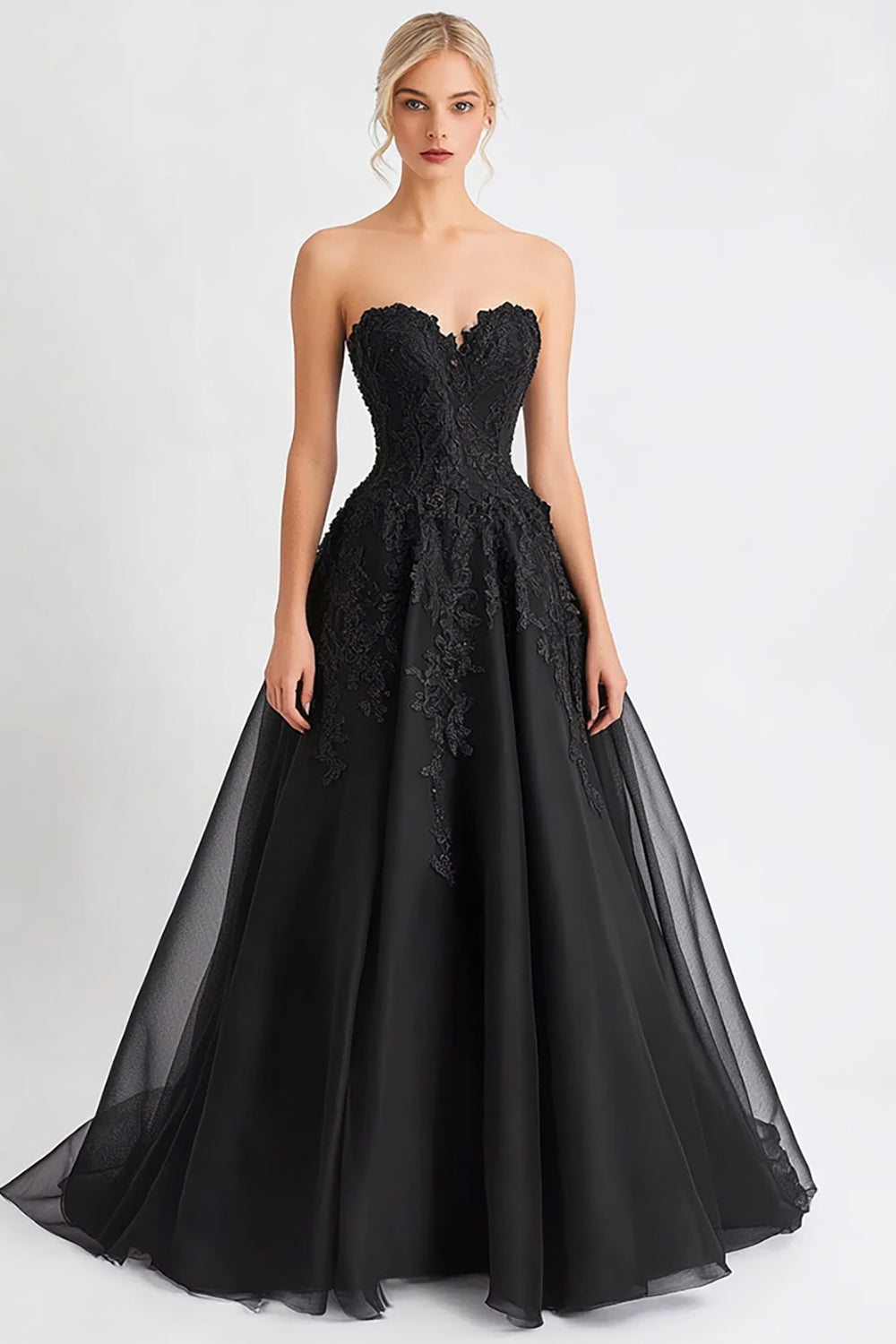 Schwarzes Trägerloses Langes A-Linie Tüll Abendkleid mit Applikationen