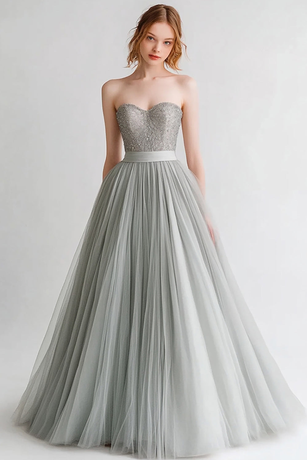 Graues Trägerloses Abendkleid aus Tüll in A-Linie