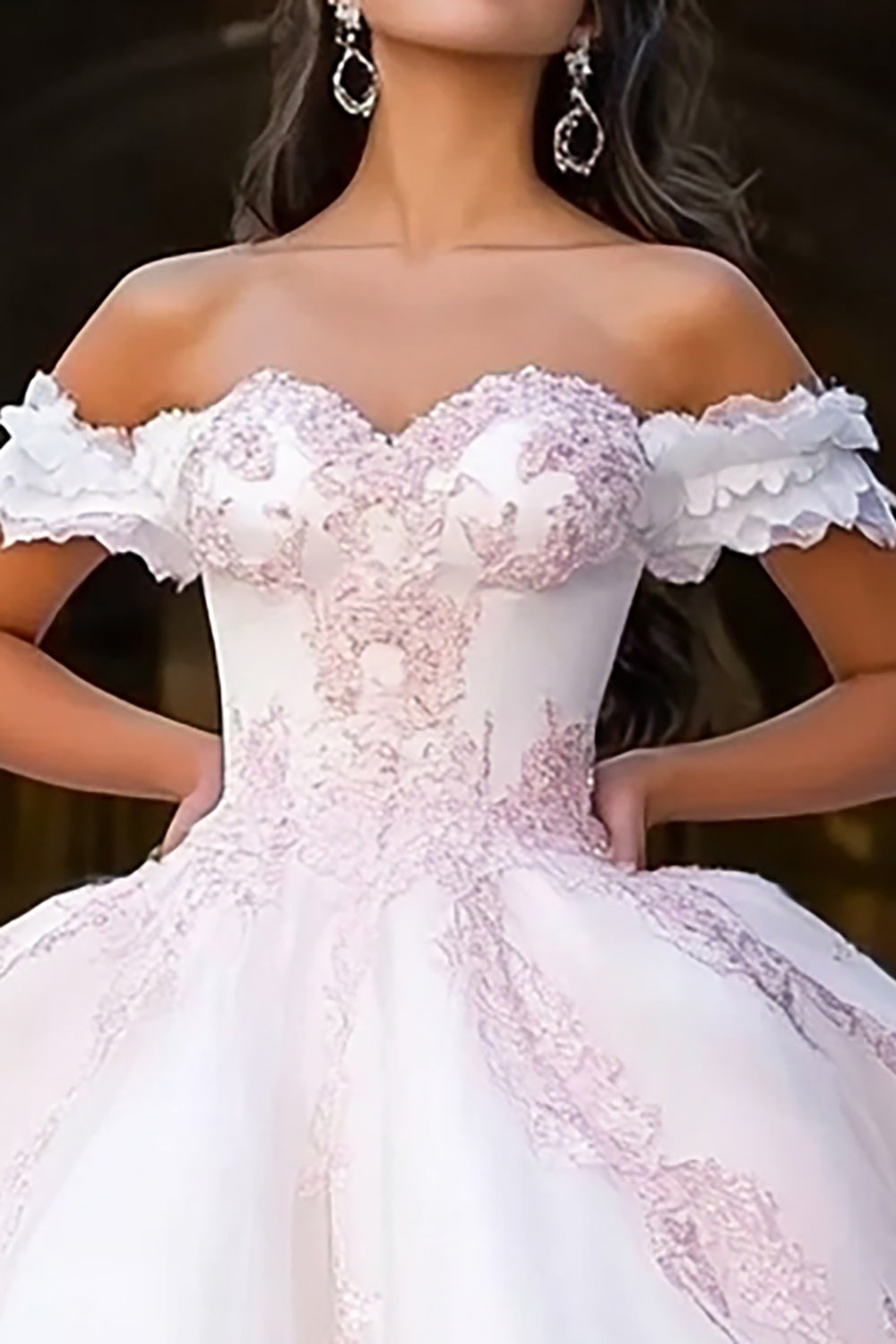 Weißes Rosa Ballkleid Prinzessin Tüll Langes Quinceanera Kleid mit Applikationen