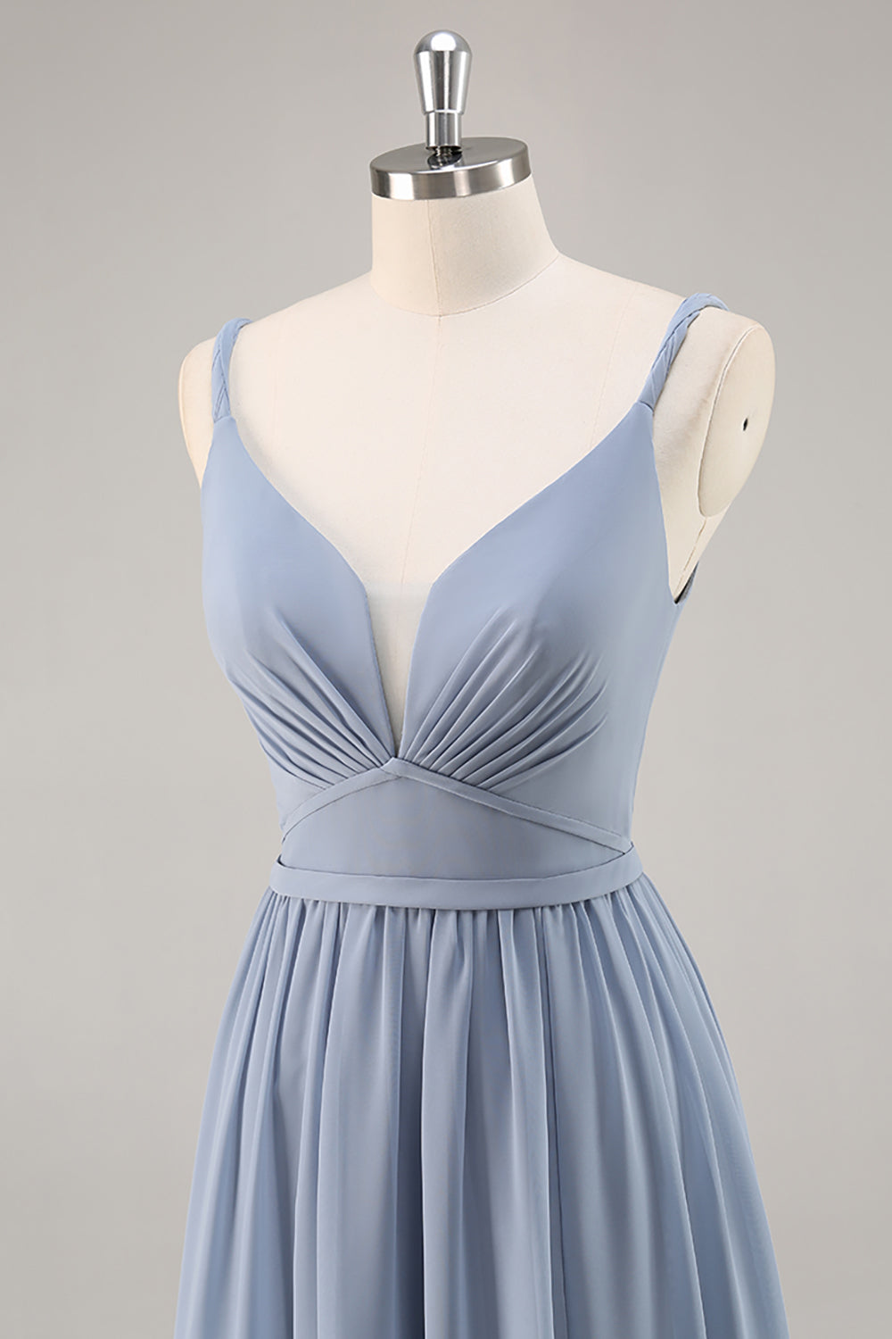 Graublaues Langes Brautjungfernkleid aus Chiffon mit Rüschen und Schlitz