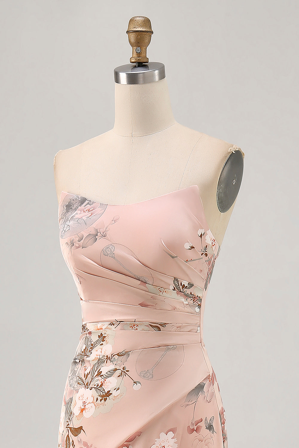 Blush Blumen Trägerloses Etui Brautjungfernkleid mit Schlitz