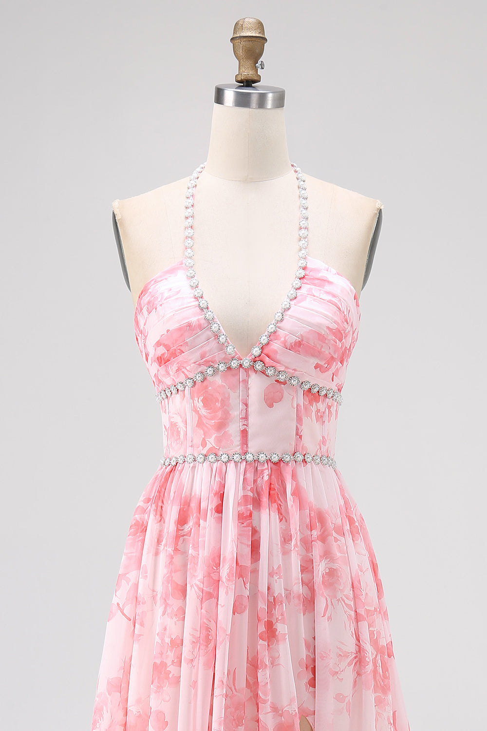 Blush Perlenbesetztes Neckholder Bedrucktes Kleid für Hochzeitsgäste mit Schlitz