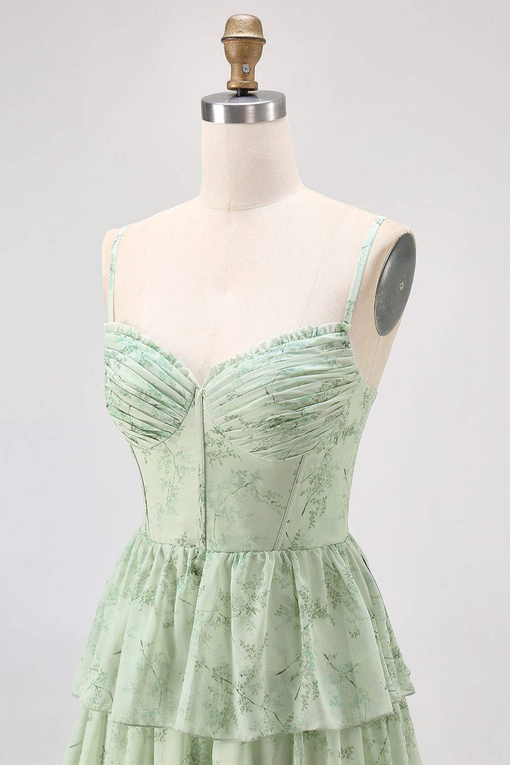 Dusty Sage A Linie Korsett Gestuftes Chiffon Langes Brautjungfernkleid mit Schlitz