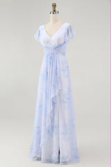 Blaues Blumen-A-Linie Chiffon Langes Brautjungfernkleid mit V-Ausschnitt und Schlitz