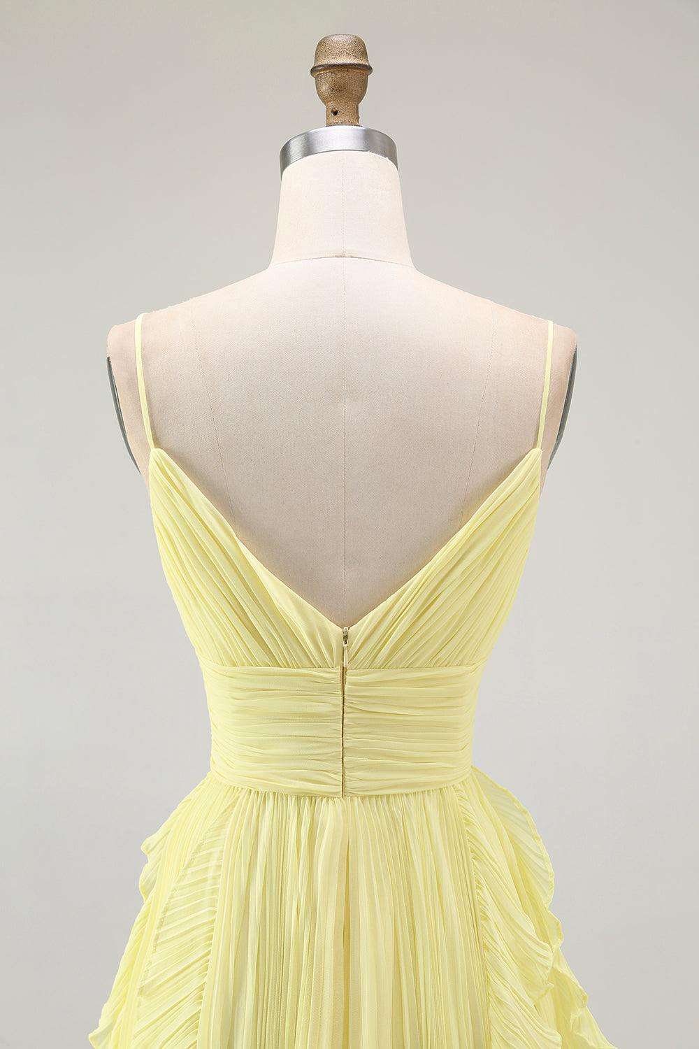 Gelbes A-Linie Chiffon Brautjungfernkleid mit Spaghettiträgern und Rüschen
