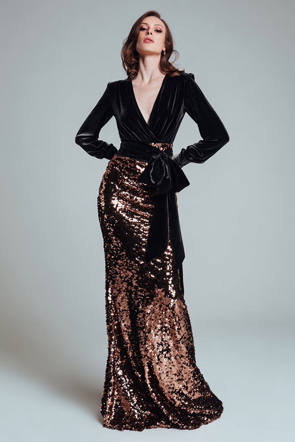 Glitzerndes Schwarzes und Kaffee Etui Langes Ballkleid mit Gürtel