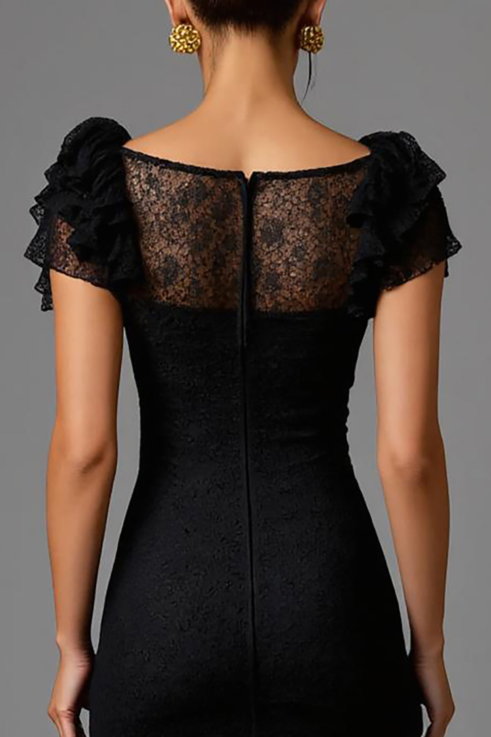 Schwarzes Langes Etui Ballkleid aus Spitze mit quadratischem Ausschnitt und Rüschen