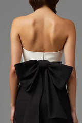 Schwarzes A-Linie Langes Trägerloses Ballkleid aus Satin mit Schleife