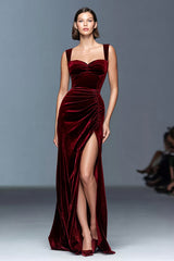 Burgundy Langes Ballkleid in A-Linie aus Samt mit Rüschen