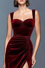 Burgundy Langes Ballkleid in A-Linie aus Samt mit Rüschen