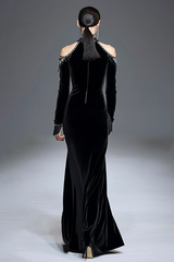 Samt Schwarzes Abendkleid mit hohem Kragen und langen Ärmeln