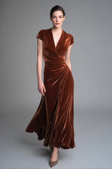 Karamell Langes V-Ausschnitt Partykleid aus Samt mit Rüschen