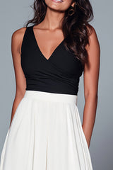 Schwarz-Weißes Langes A-Linie Ballkleid mit V-Ausschnitt und Schlitz