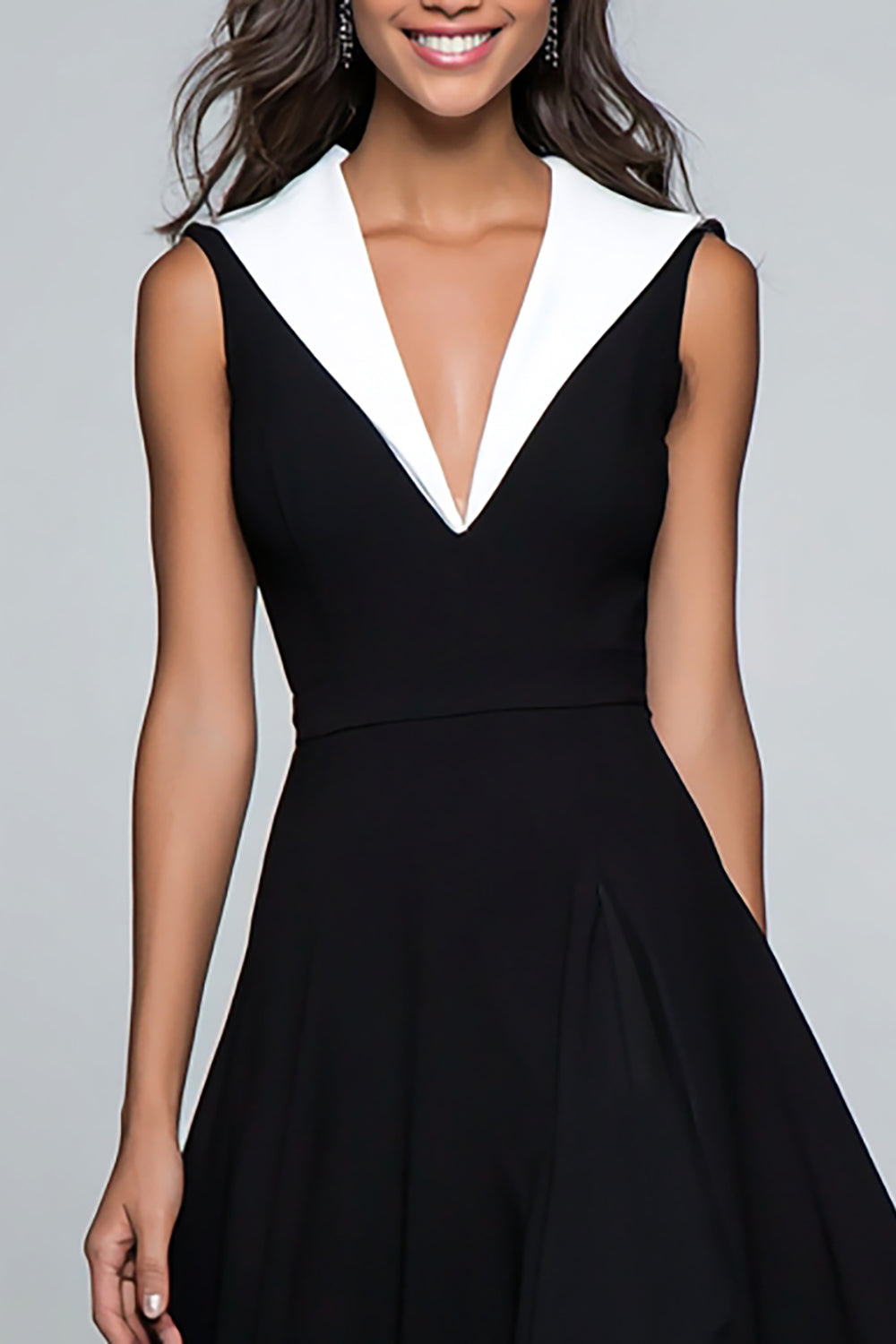Schwarzes und weißes Midi Partykleid in A-Linie mit V-Ausschnitt