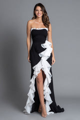 Schwarz-weißes Trägerloses A-Linie Abendkleid mit Schlitz