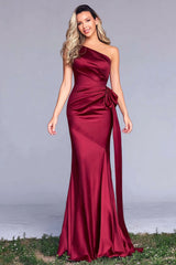 Burgunder Eine Schulter Meerjungfrauen Satin Ballkleid mit Schärpe