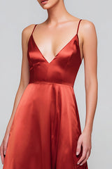 Rotes Langes Ballkleid aus Satin mit Spaghettiträgern in A-Linie