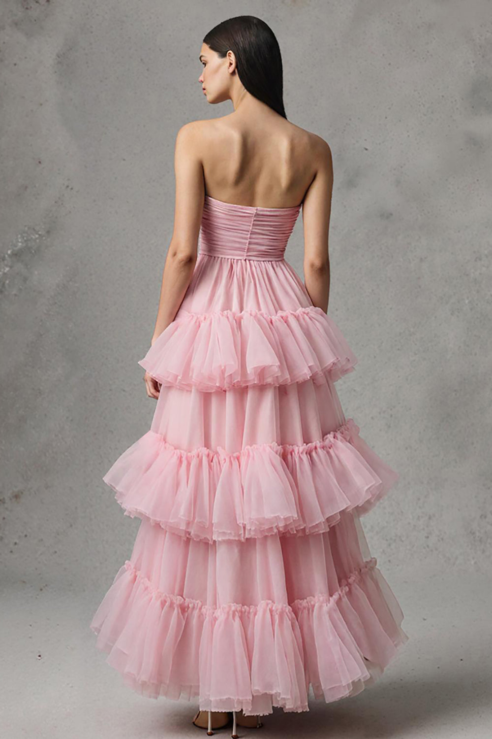Rosa Tüll A Linie Gestuftes Trägerloses Langes Ballkleid mit Rüschen