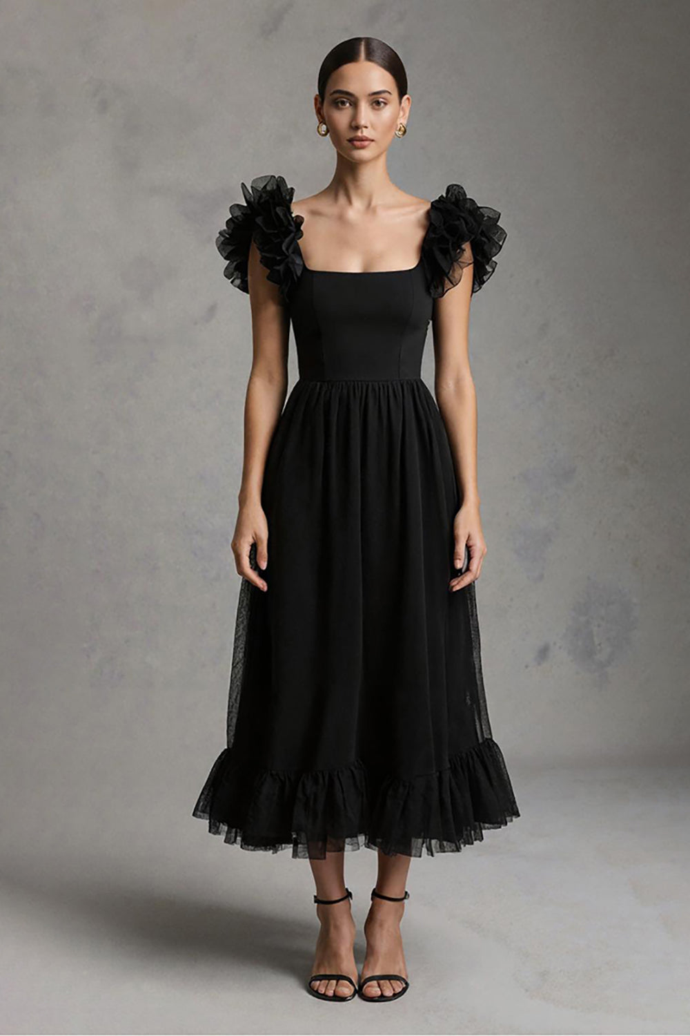 Schwarzes Maxi Ballkleid in A-Linie mit quadratischem Ausschnitt und Rüschen