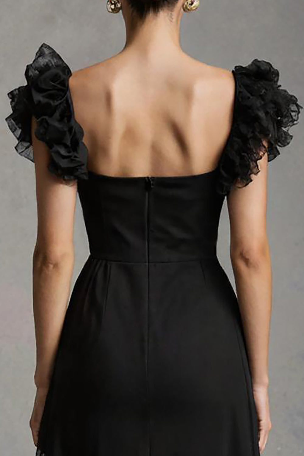 Schwarzes Maxi Ballkleid in A-Linie mit quadratischem Ausschnitt und Rüschen