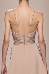 Champagner Langes Rückenfreies Gerafftes Abendkleid aus Satin mit Schlitz