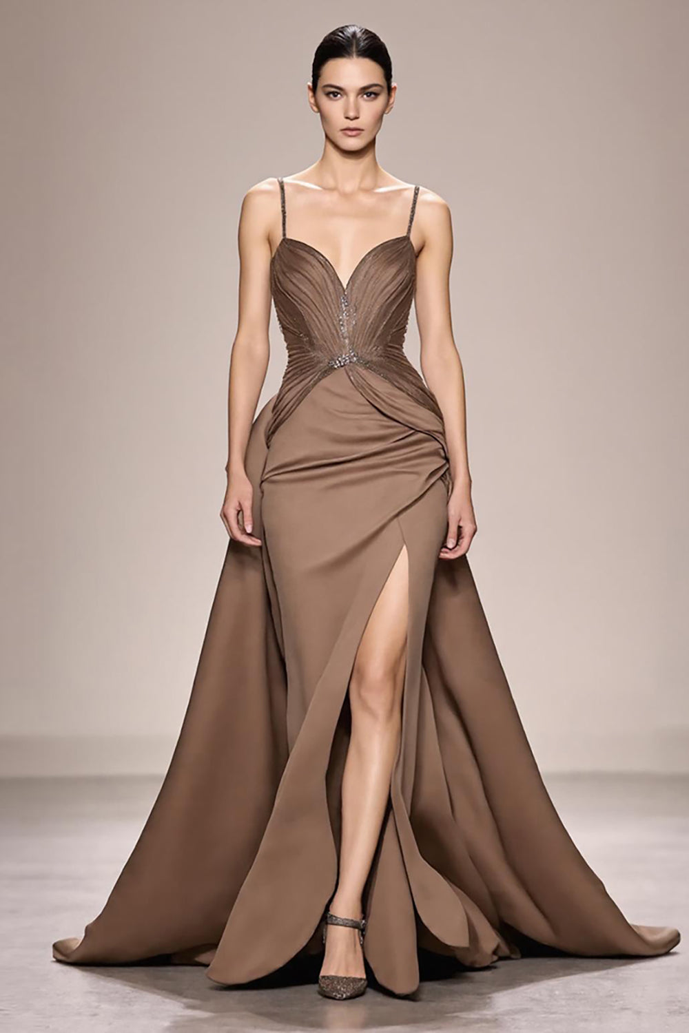 Kaffee Satin Gerafft A Linie Langes Abendkleid mit Schlitz