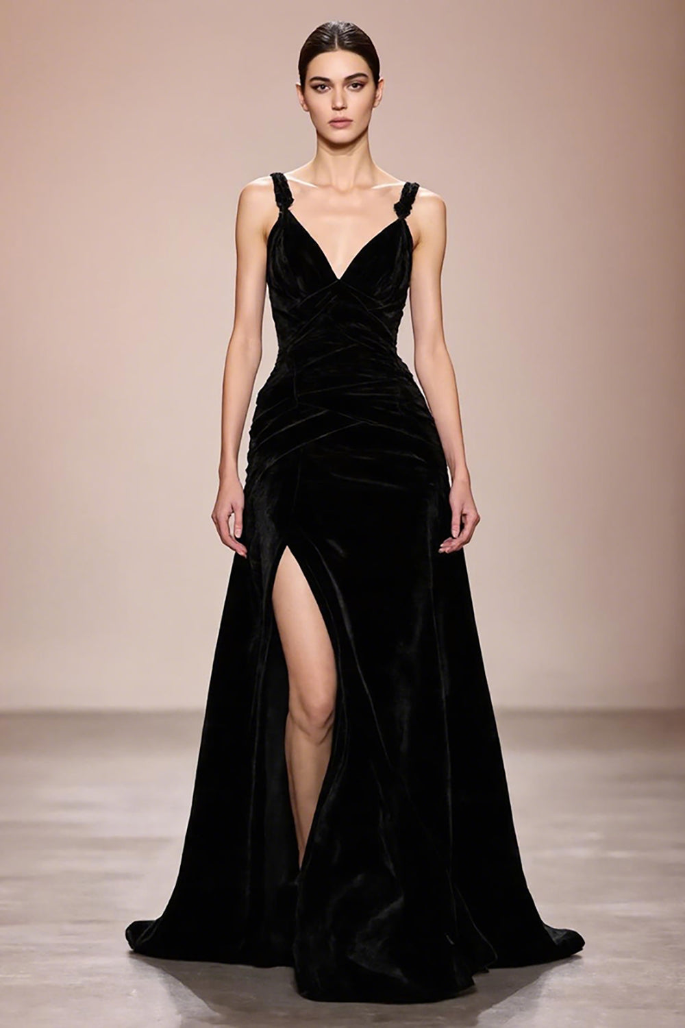 Schwarzes Rückenfreies Langes Abendkleid aus Samt mit Schlitz