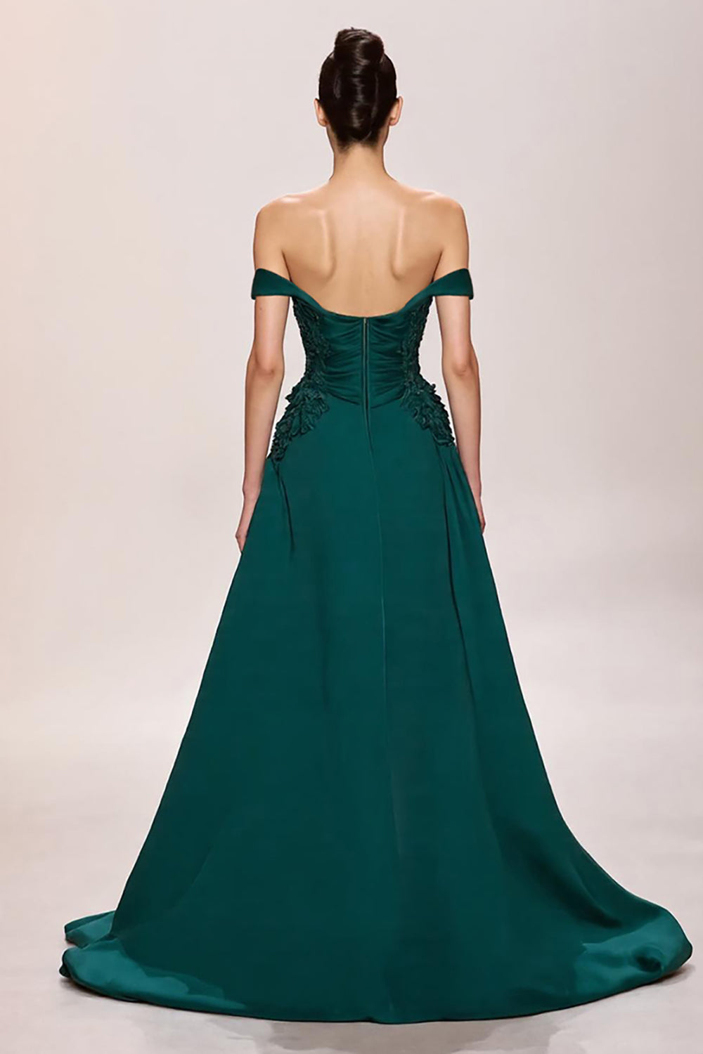 Hellgrünes Satin A-Linie Abendkleid mit Applikationen