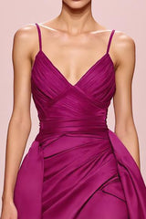 Pflaumen A-Linie Gerafftes Abendkleid aus Satin mit Spaghettiträgern