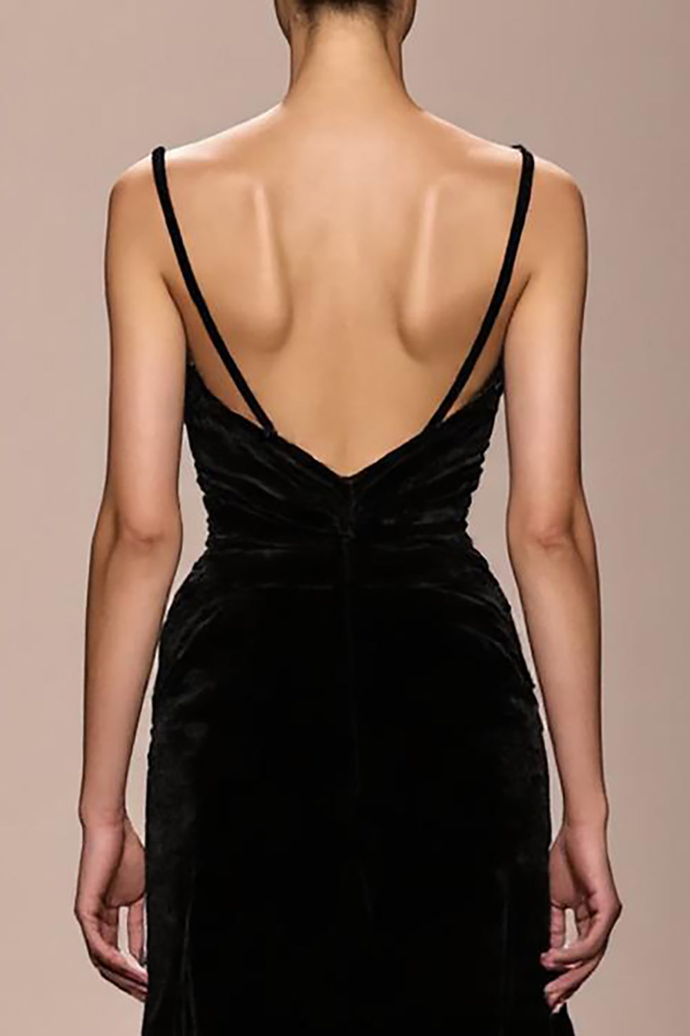 Schwarzes Rückenfreies Abendkleid aus Samt mit Spaghettiträgern